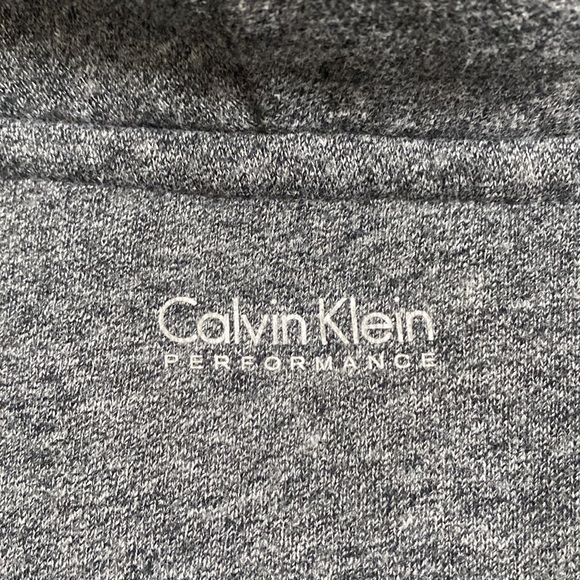 Calvin Klein Sweatshirt - Picture 3 of 6